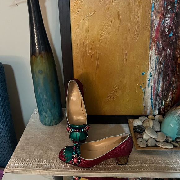 Christian Louboutin Oaxacana green and fuchsia, with golden heel. - Picture 3 of 5